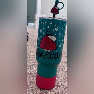 Peanuts Snoopy Puffer Jacket 40oz Stainless Steel Tumbler Red Green Warm & Cozy